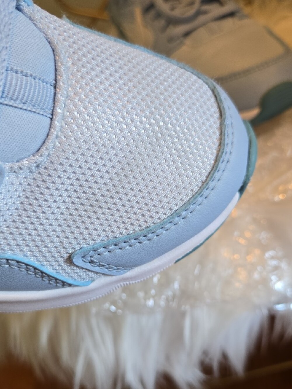 Nike Kids Light Blue and White Sneakers - Picture 4 of 10